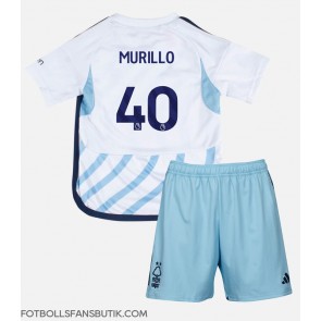 Nottingham Forest Murillo #40 Replika Bortatröja Barn 2023-24 Kortärmad (+ Korta byxor)